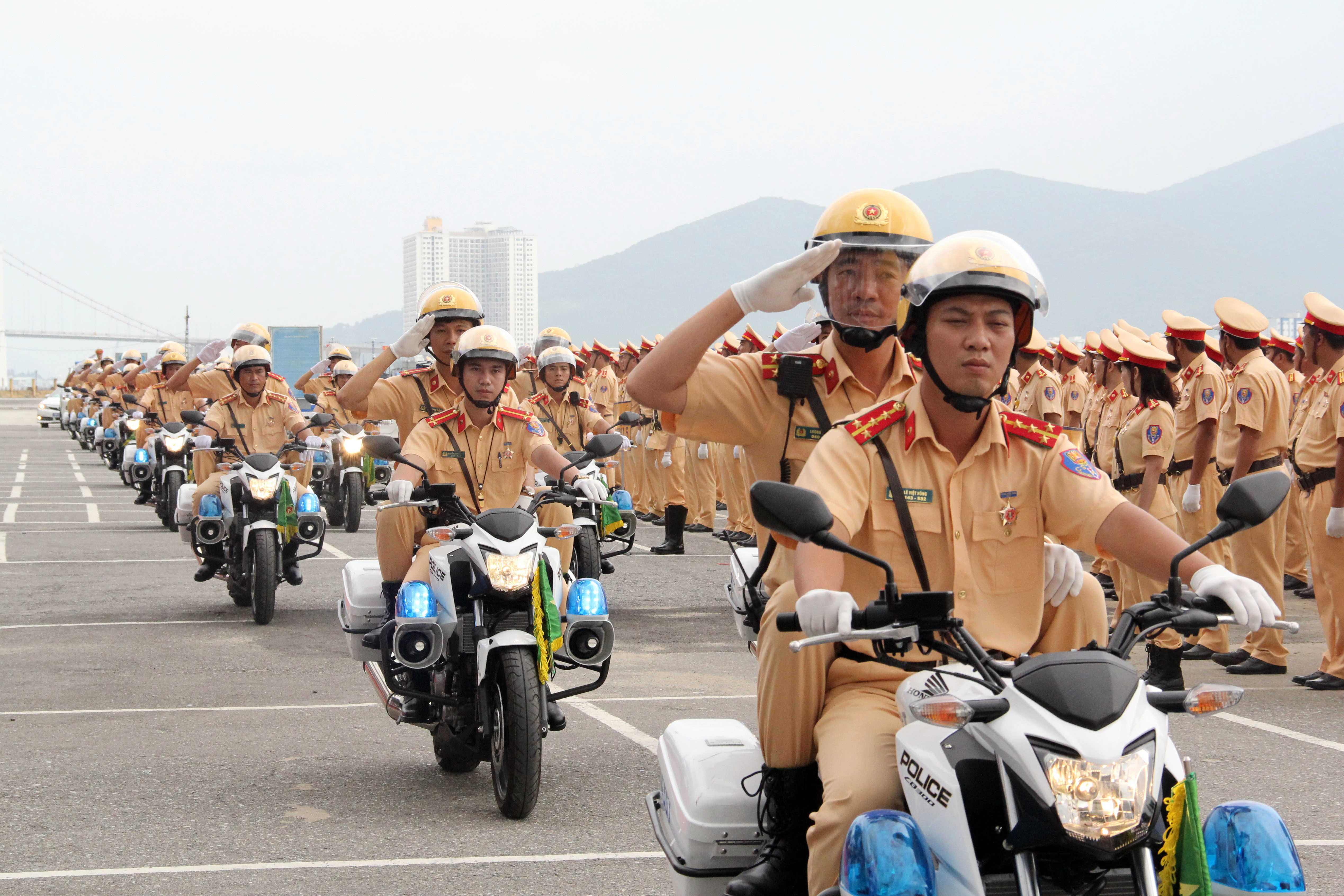 csgt ra quan apec 4