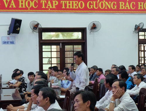 cu tri hoa vang