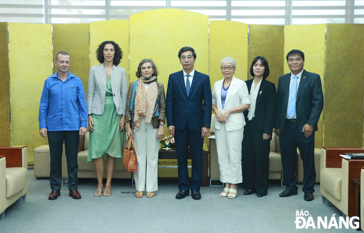 da nang leader receives spanish ambassador 2