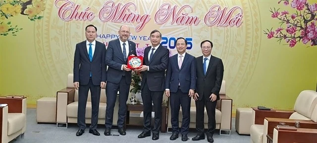da nang switzerland to seek finance and hi tech partnerships 11zon