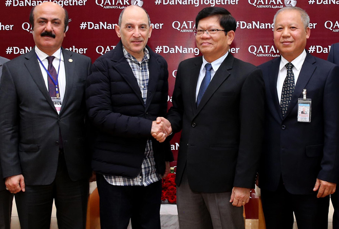 dai dien hang bay quatar