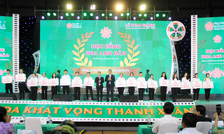 dai hoc dong a khai giang nam 2023 2