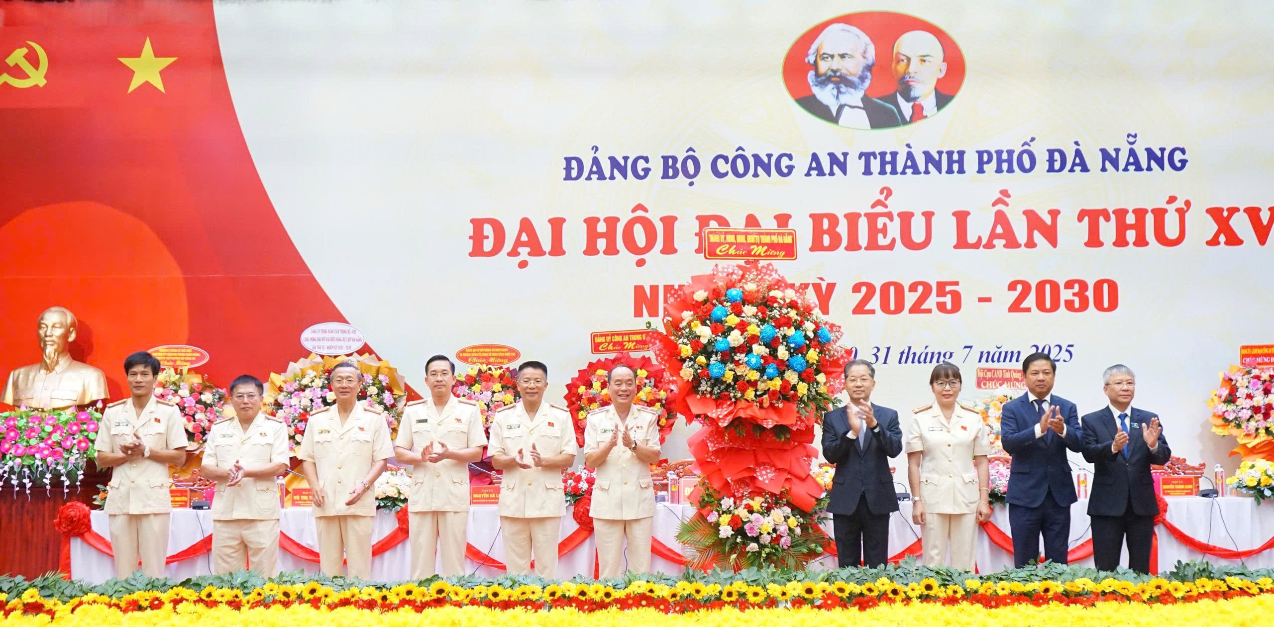 dai hoi cong an 7 25 3