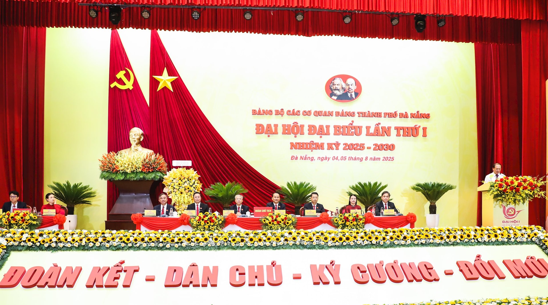 dai hoi dang bo cac co quan 2