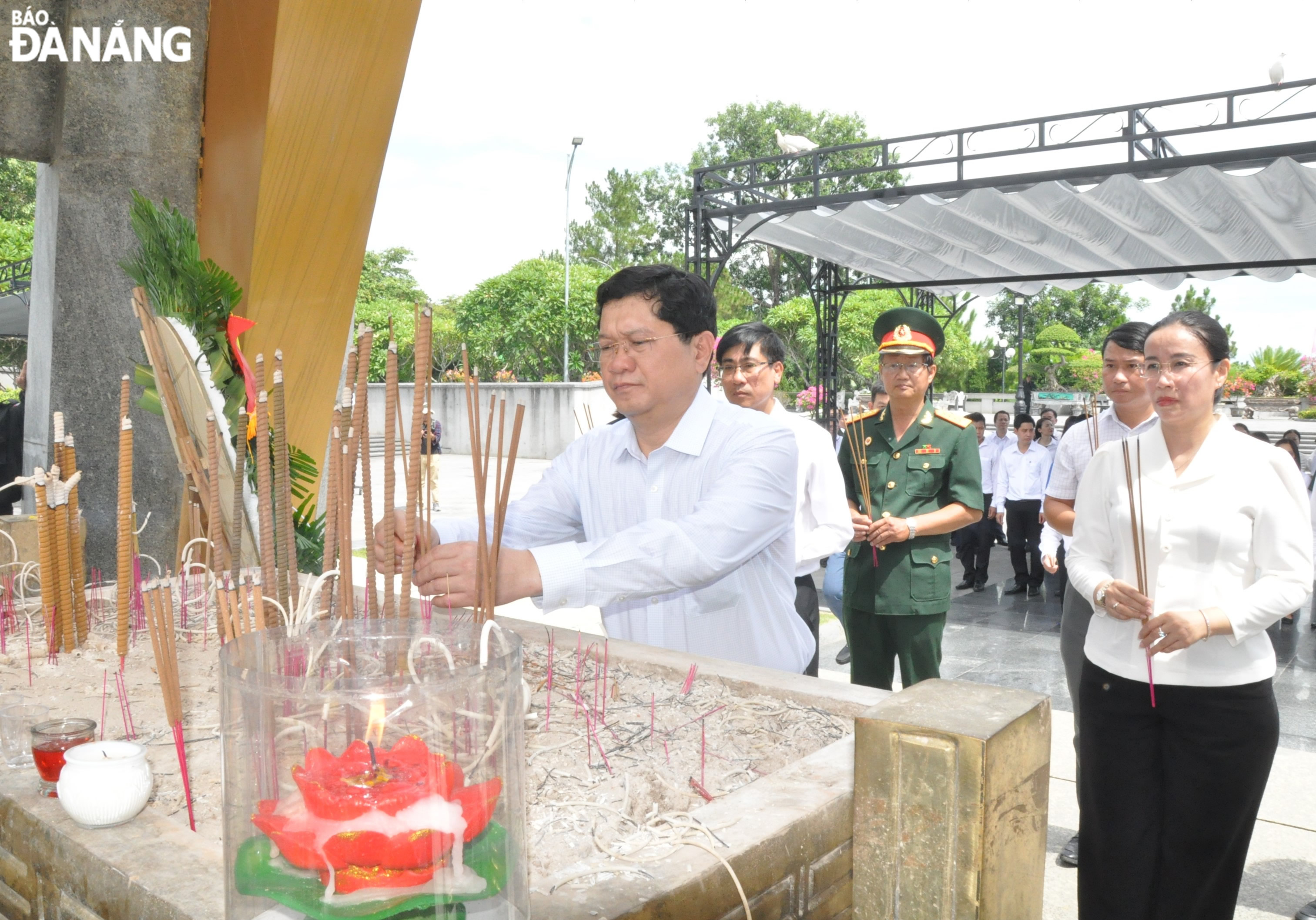dang huong anh hung liet si tai quang tri 1