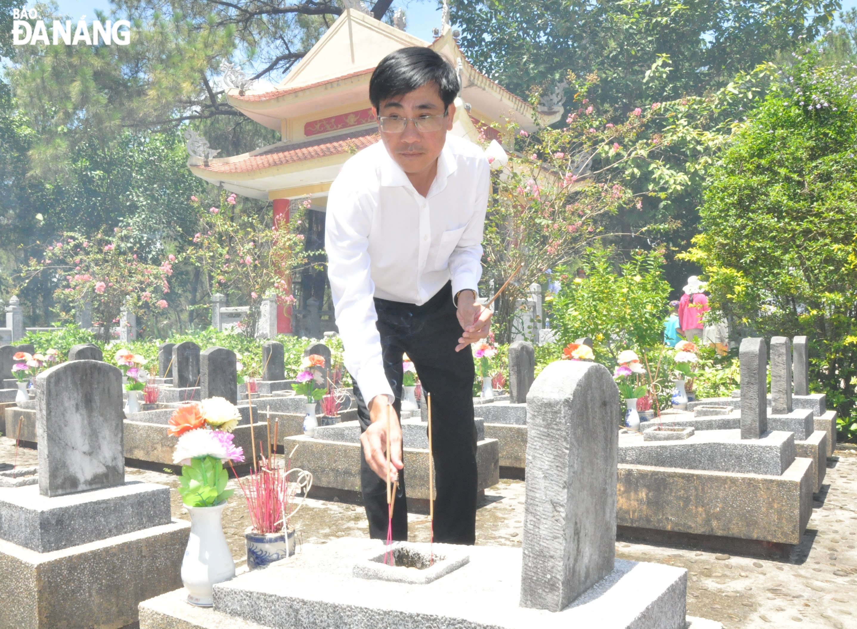 dang huong anh hung liet si tai quang tri 10