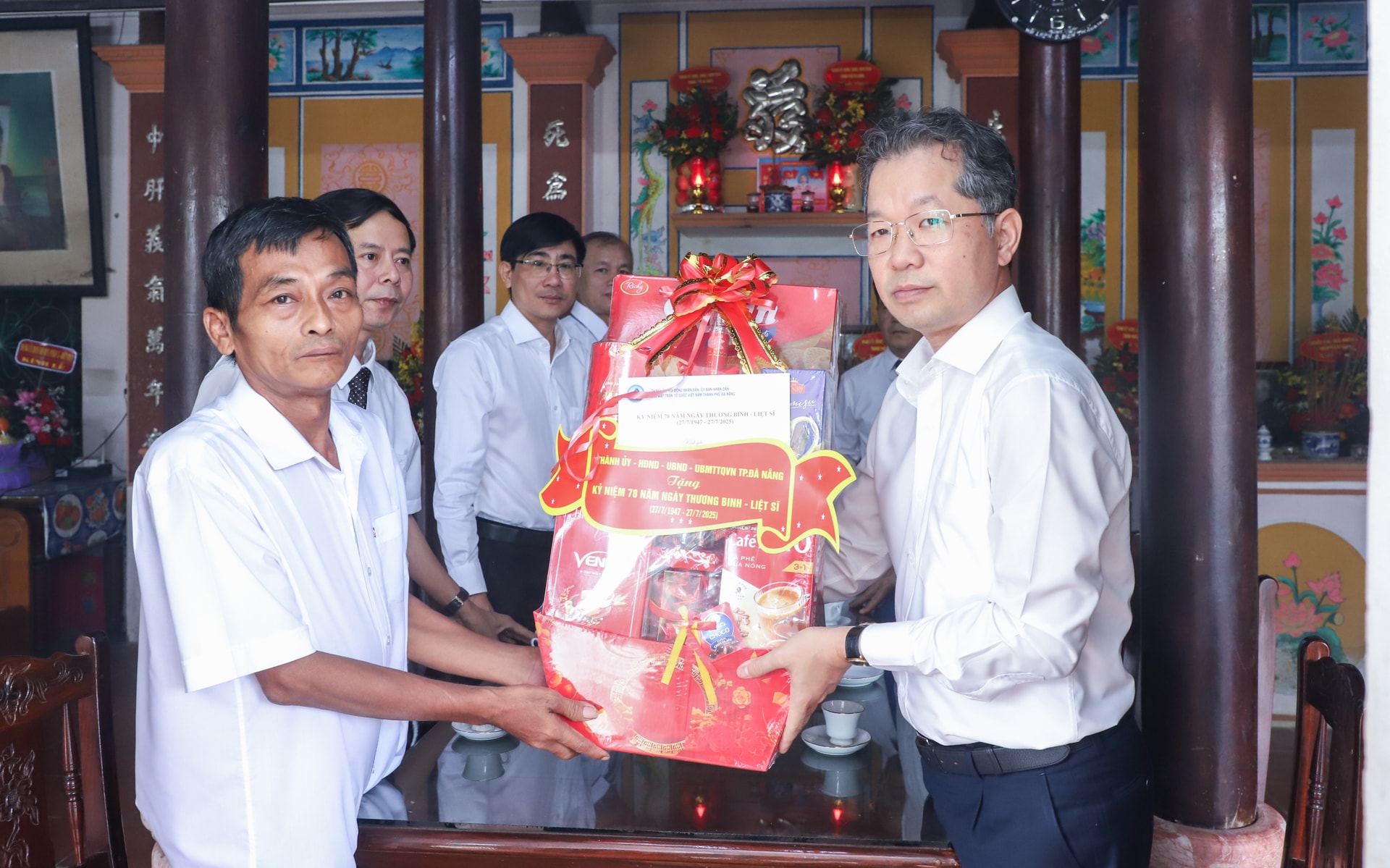 dang huong nghia trang liet si 25 07 3