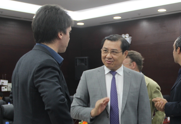 dien dan gioi thieu sach trang 3