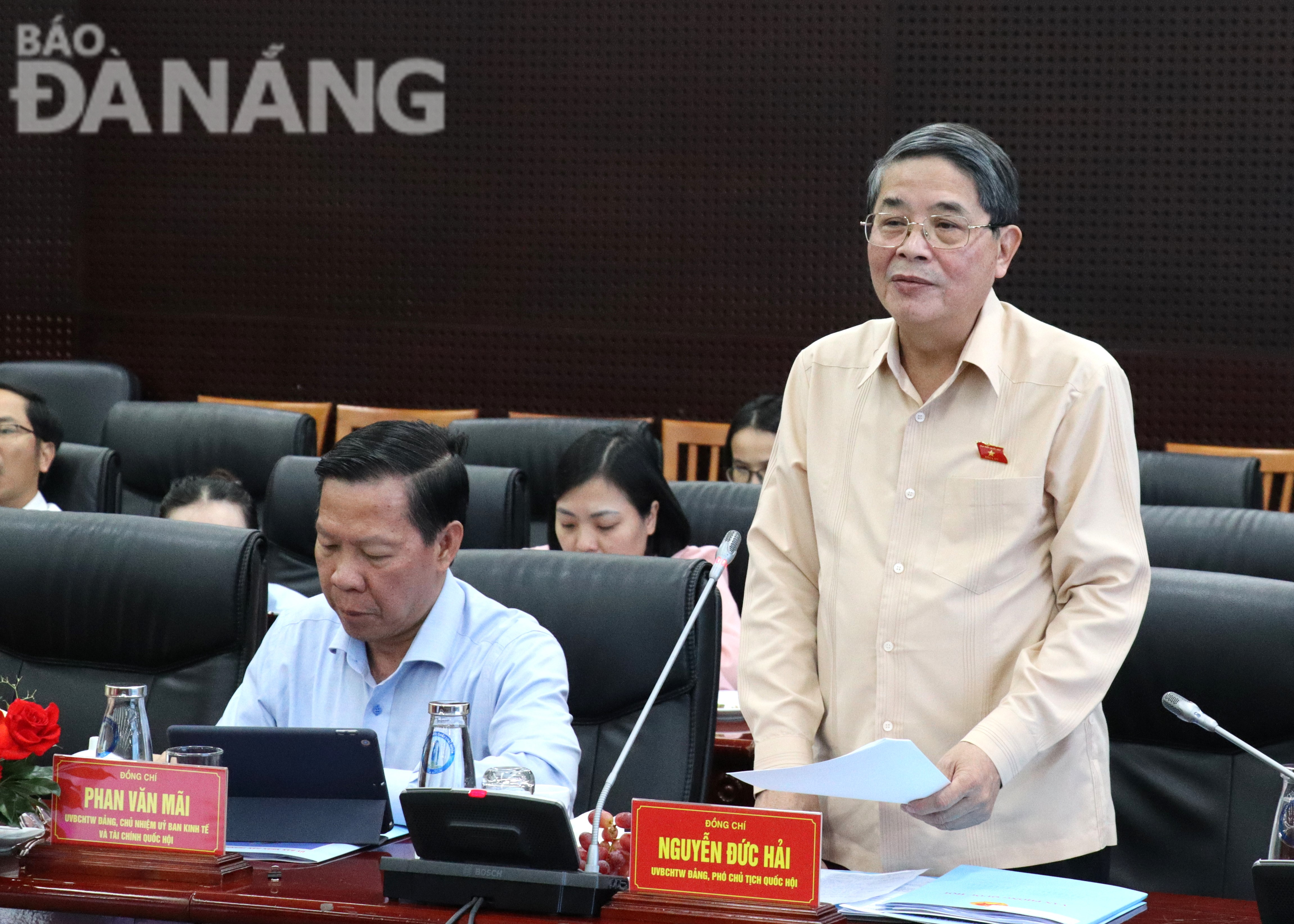 doan cong tac quoc hoi ve trung tam tai chinh 3