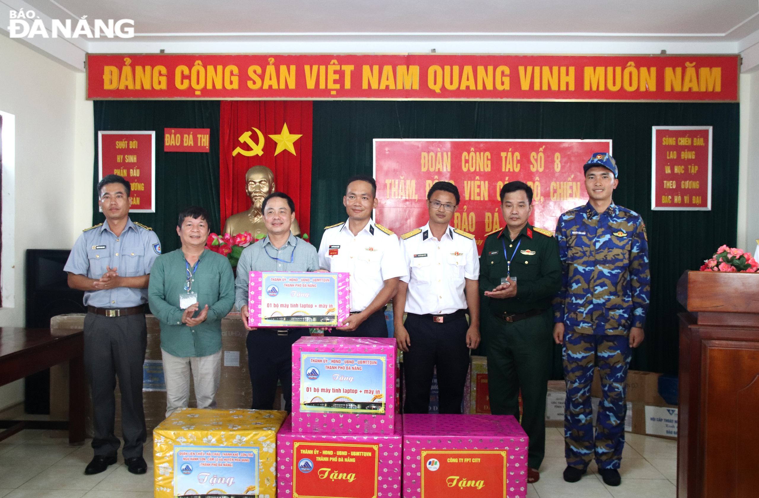 doan cong tac so 8 tham truong sa 3