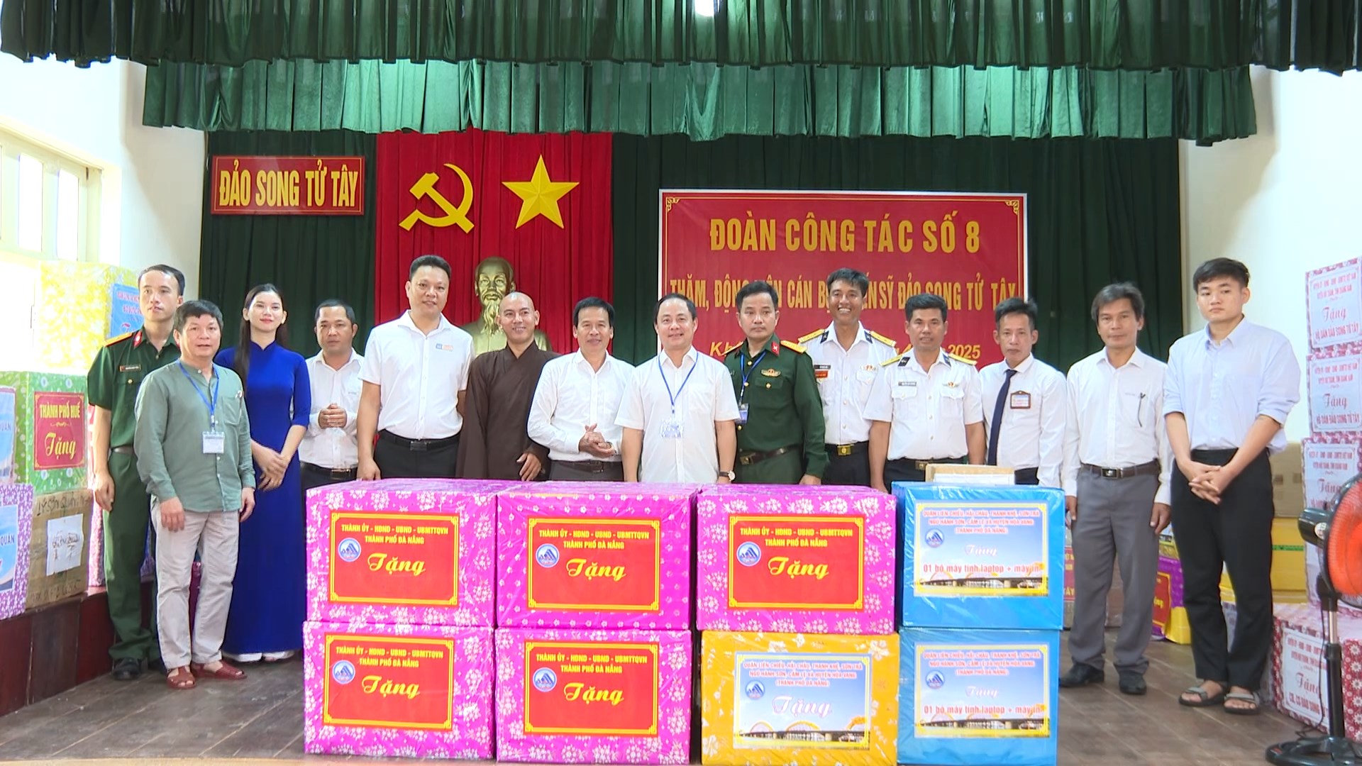 doan cong tac thanh pho tham dao song tu tay