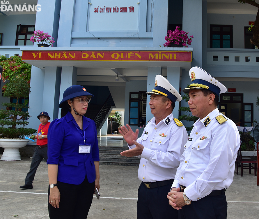 doan dn tham quan dao truong sa
