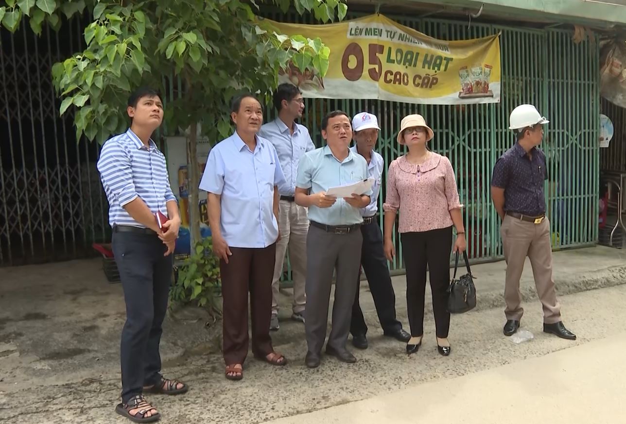 doan giam sat dan van thanh uy di thuc te