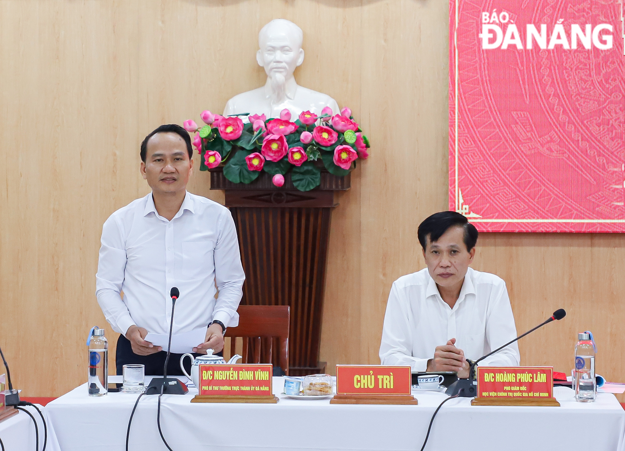 doan khao sat hoc vien hanh chinh quoc gia l c3 a0m viec v c6 a1i truong chinh tri 1