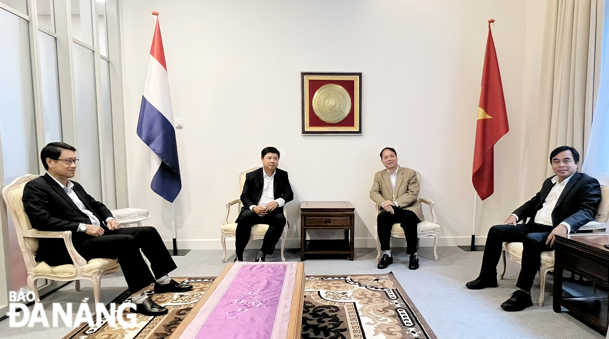 doan lanh dao tp di ha lan 2