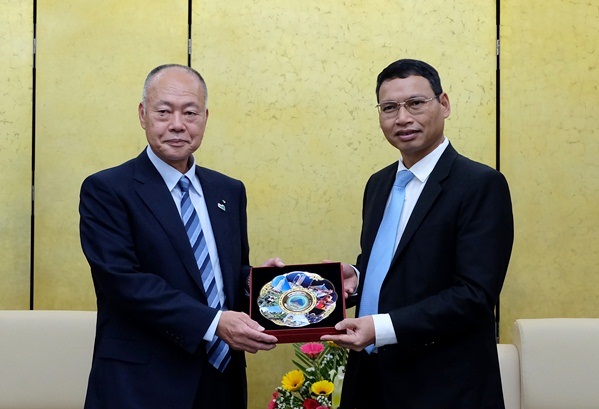 doan sakai nhat ban 2
