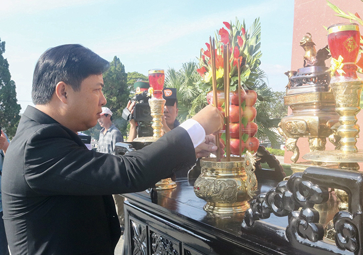 doan thanh hoa tham cac gia dinh bi anh huong mua bao 1