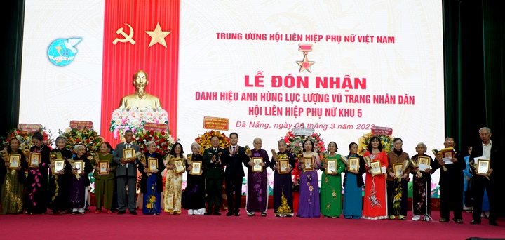 don nhan danh hieu anh hung luc luong vu trang nhan dan 3
