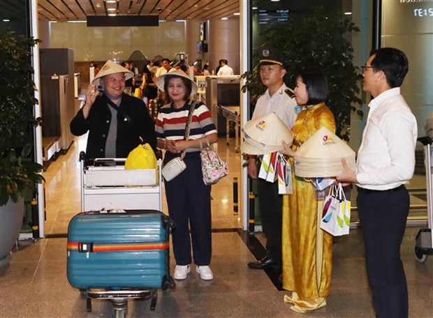 first direct route from manila to da nang