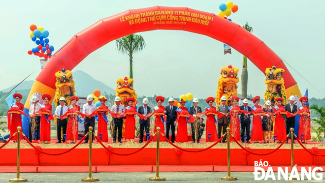 first stage of the dedicated da nang it park has been officially opened