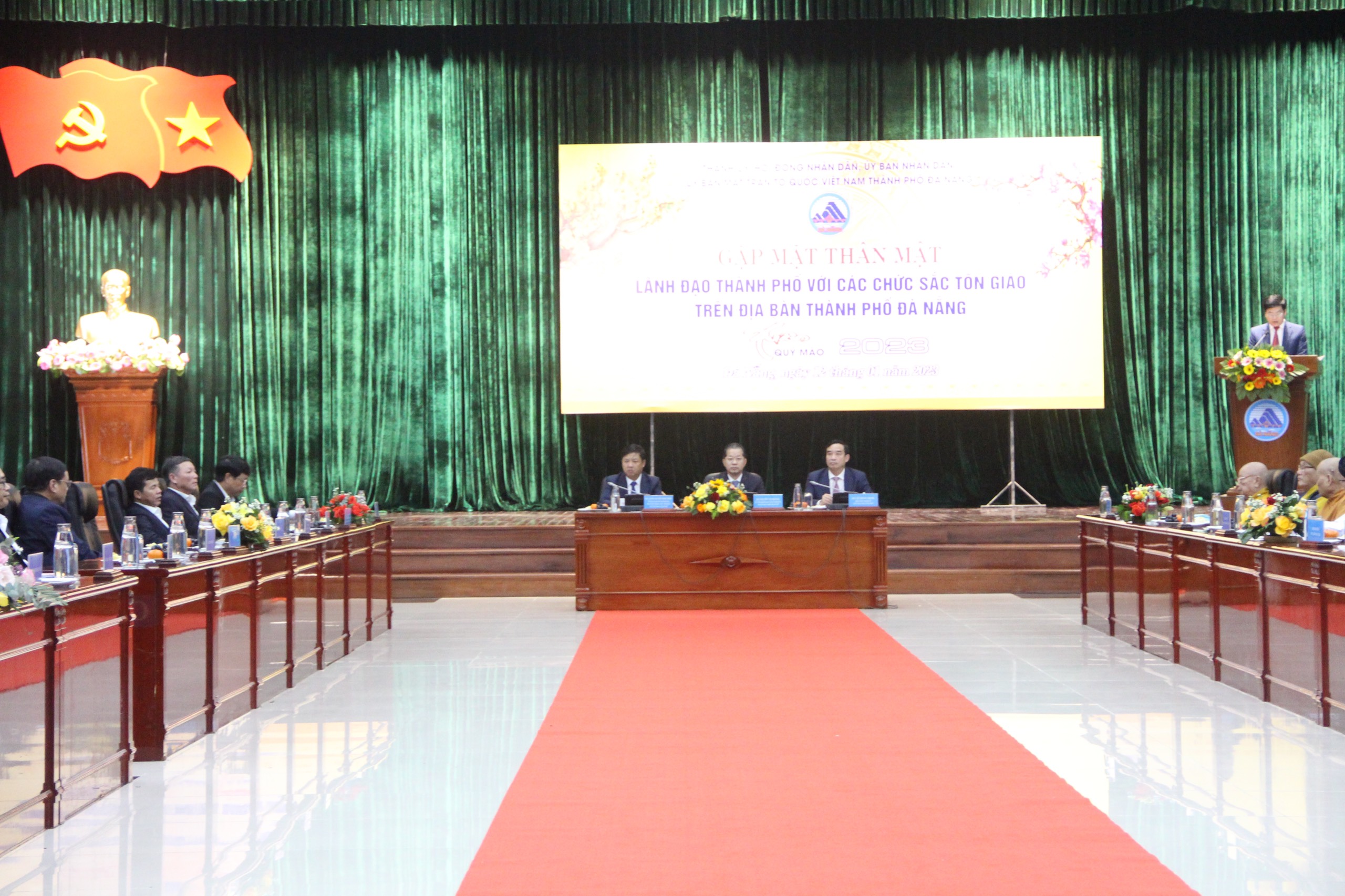 gap mat chuc sac ton giao nam 2023