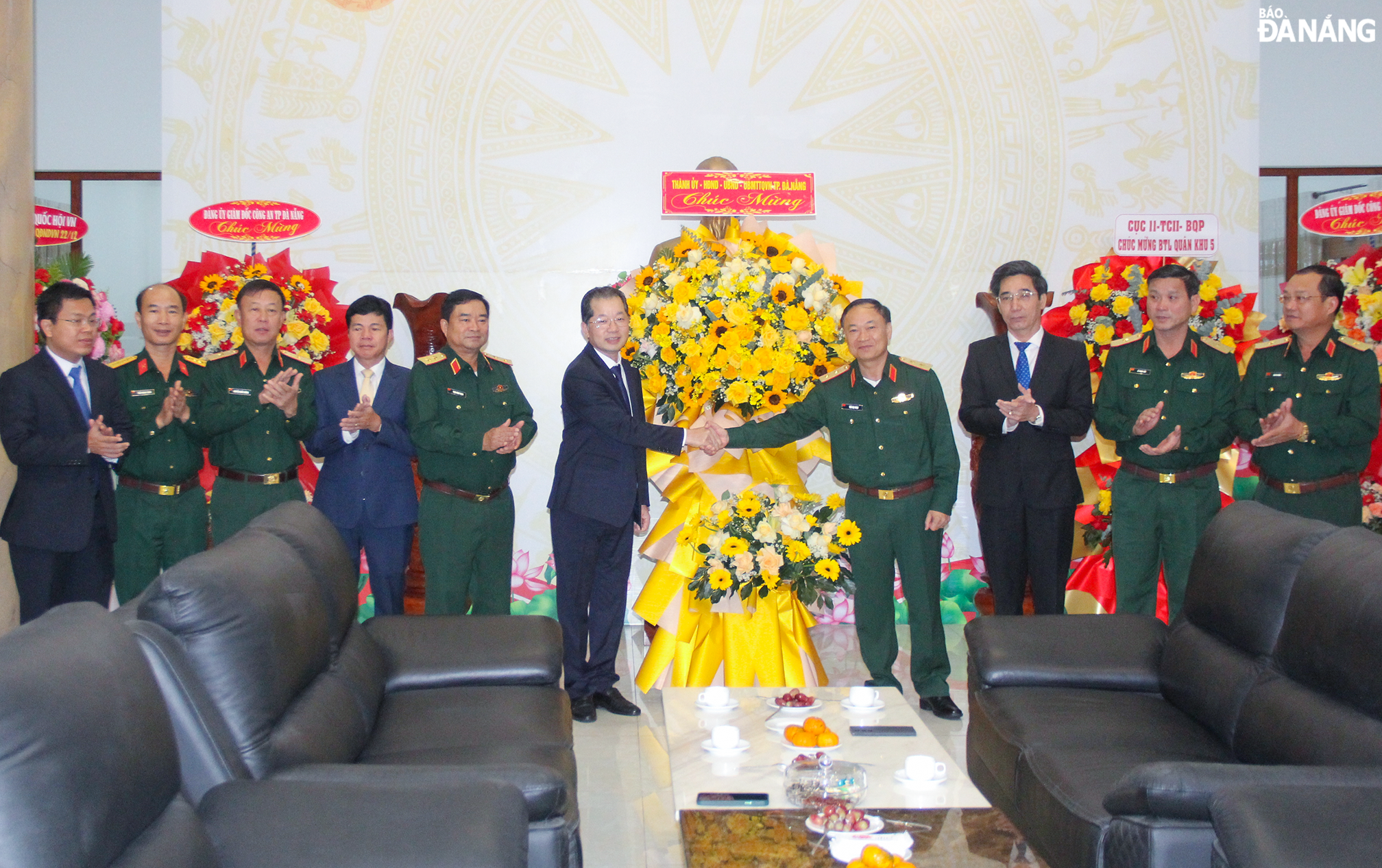 gap mat ngay quan doi nam 2023 12