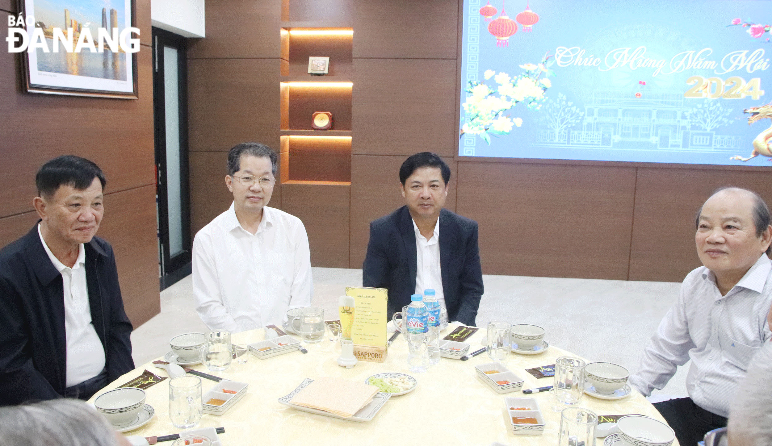 gap mat nguyen lanh dao thanh pho 2024