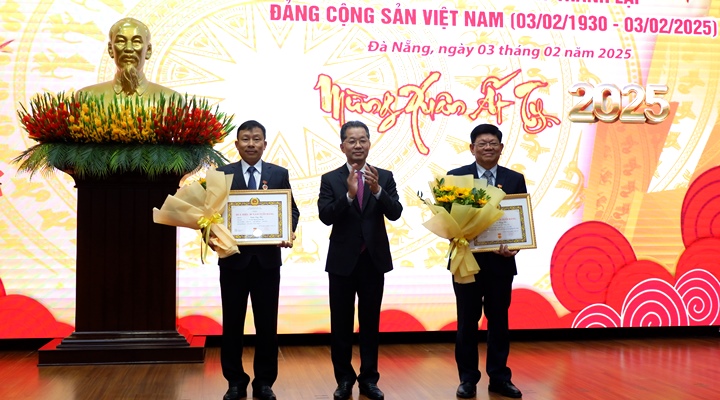 gap mat nhan ngay 03 thang 02 nam 2025 1