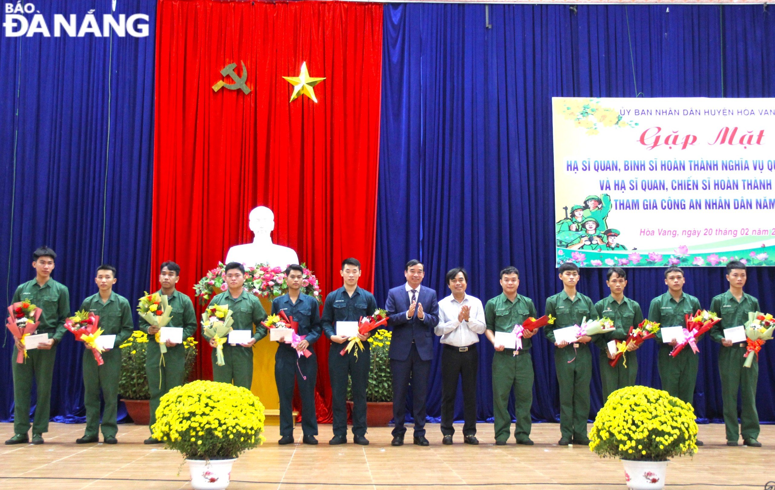 gap mat quan nhan xuat ngu 3