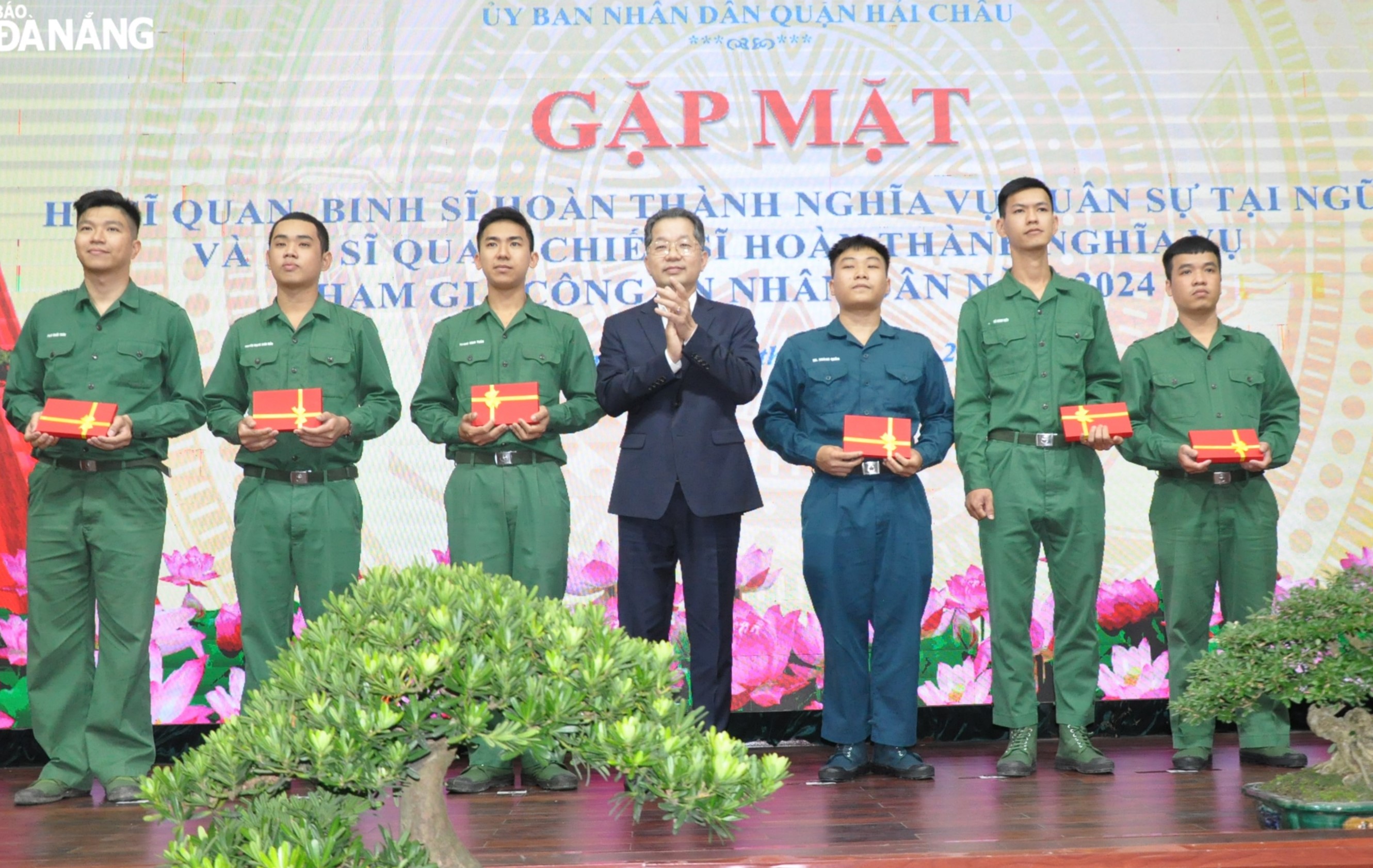 gap mat quan nhan xuat ngu