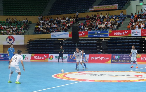 giai futsal 2