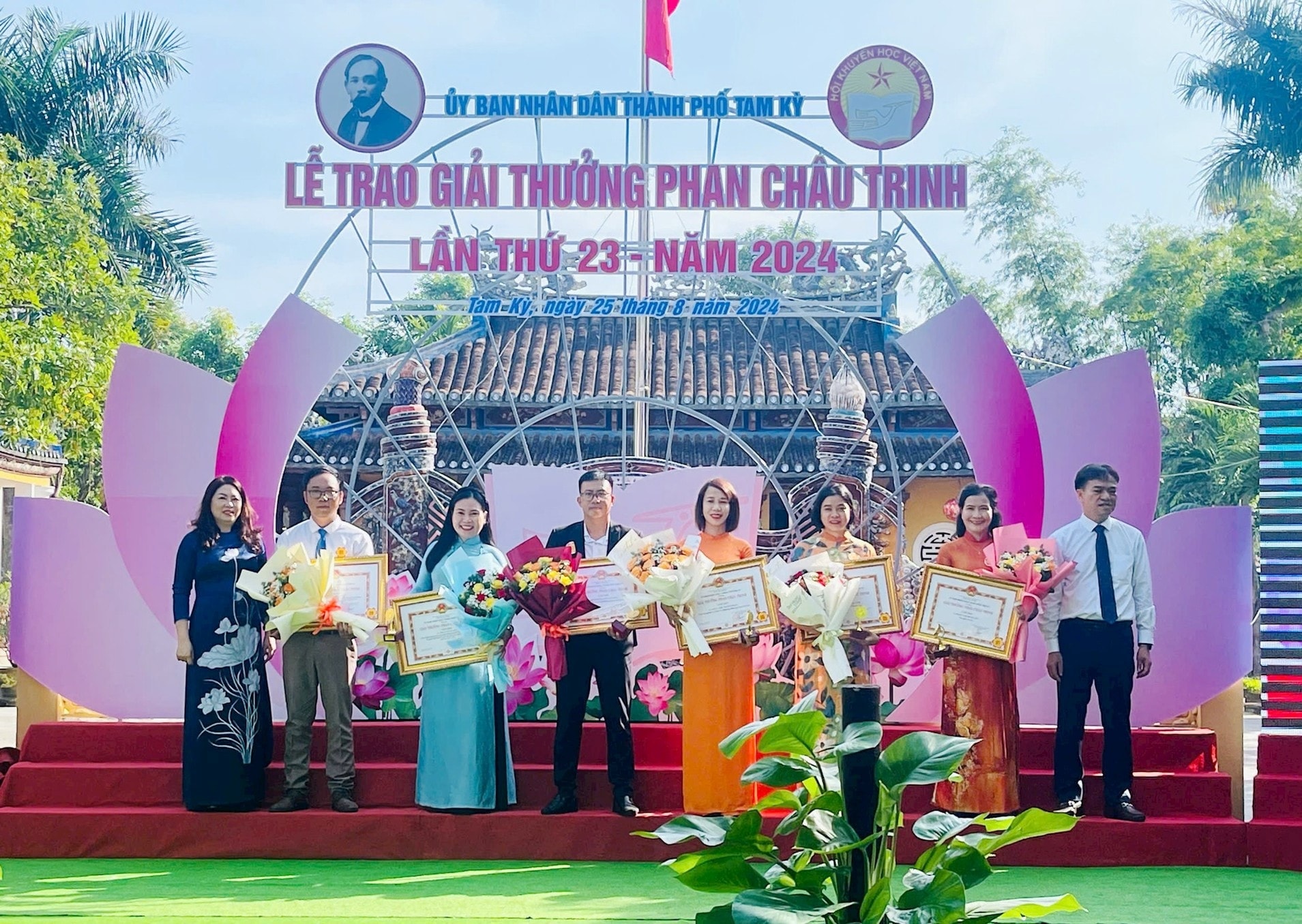 giai thuong phan chau trinh lan 24