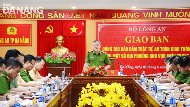 giao ban cong tac dam bao an toan giao thong