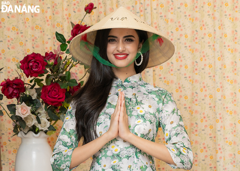 hoa h e1 ba adu ho c3 a0n v c5 a9 e1 ba a4n c4 90 e1 bb 99 rhea singha 7