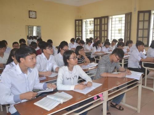 hoc sinh lop 12