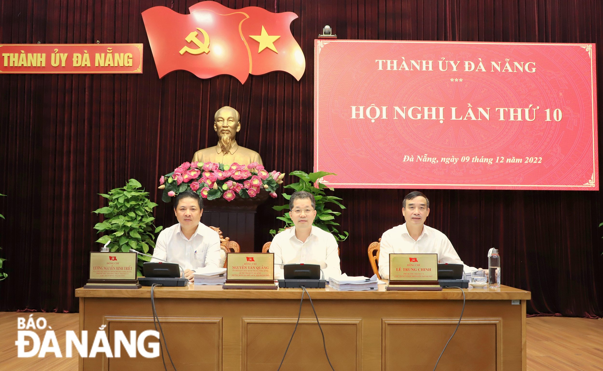 hoi nghi lan thu 10 ban chap hanh dang bo tp 1