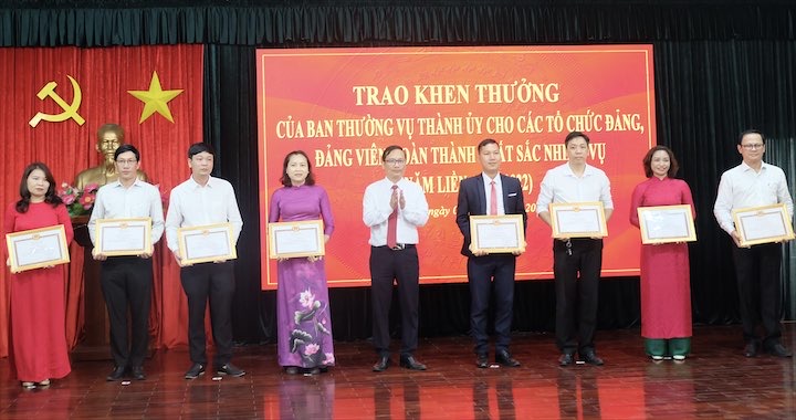hoi nghi lan thu 17 ban chap hanh dang bo khoi 1