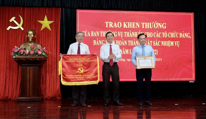 hoi nghi lan thu 17 ban chap hanh dang bo khoi