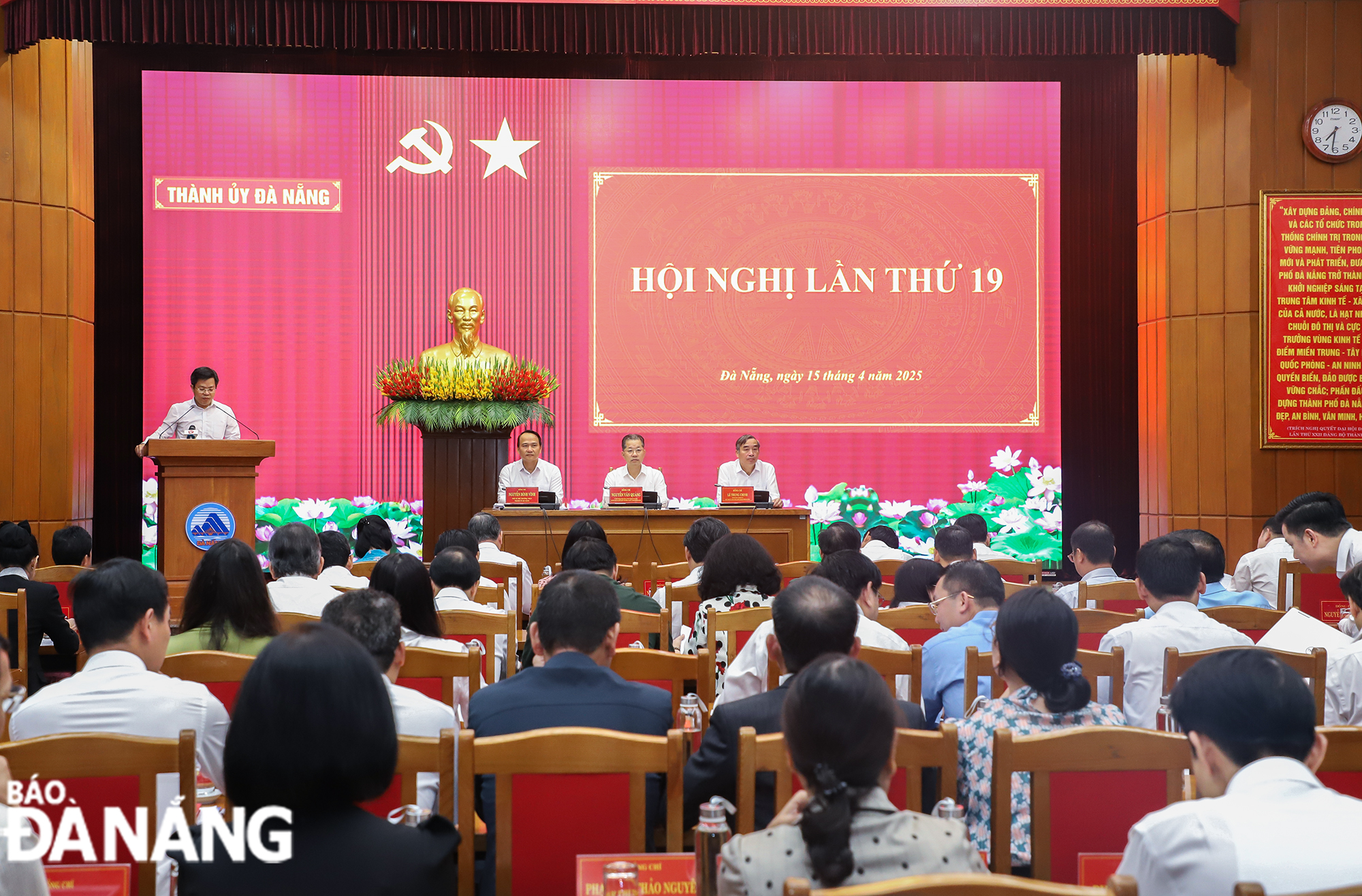 hoi nghi lan thu 19 bch dang bo 1