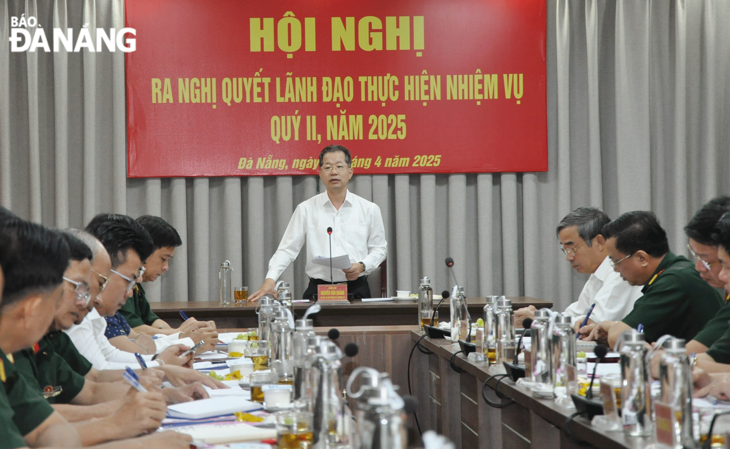 hoi nghi ra nghi quyet lanh dao quy 2 2025