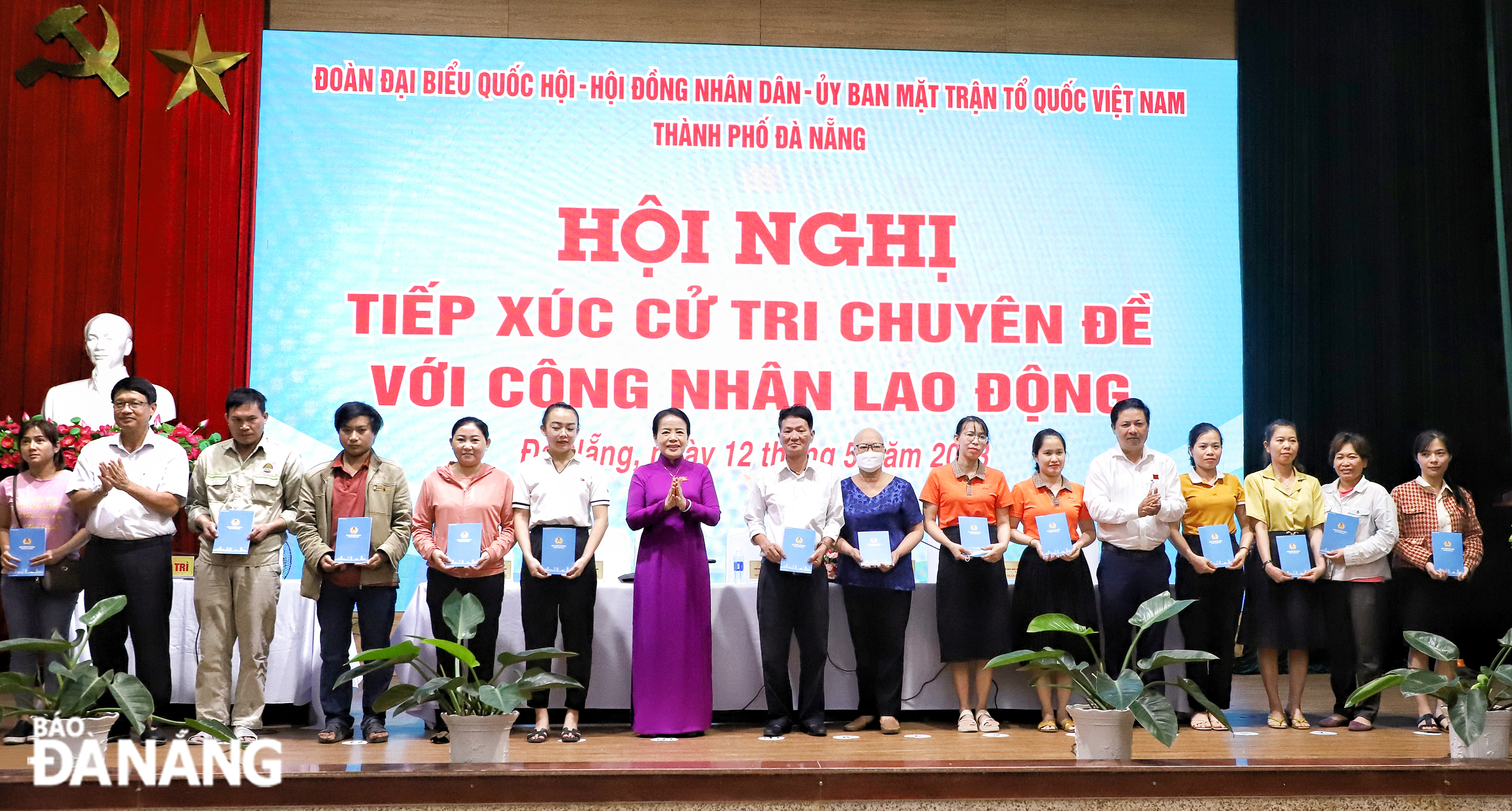 hoi nghi tiep xuc cu tri chuyen de 7