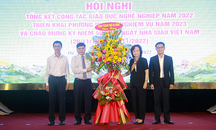 hoi nghi tong ket cong tac giao duc 1811