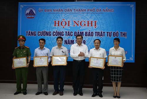 hoi nghi trat tu do thi