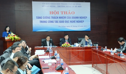 hoi thao day nghe