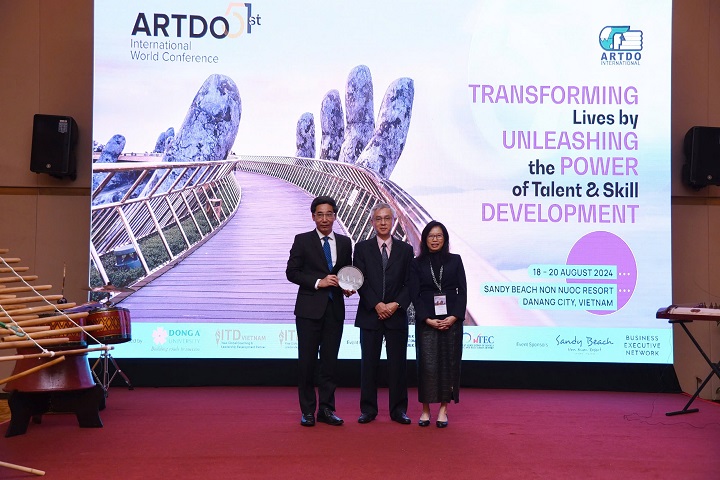 hoi thao quoc te artdo 1