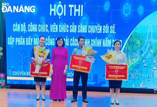 hoi thi chuyen doi so trong can bo cong chuc