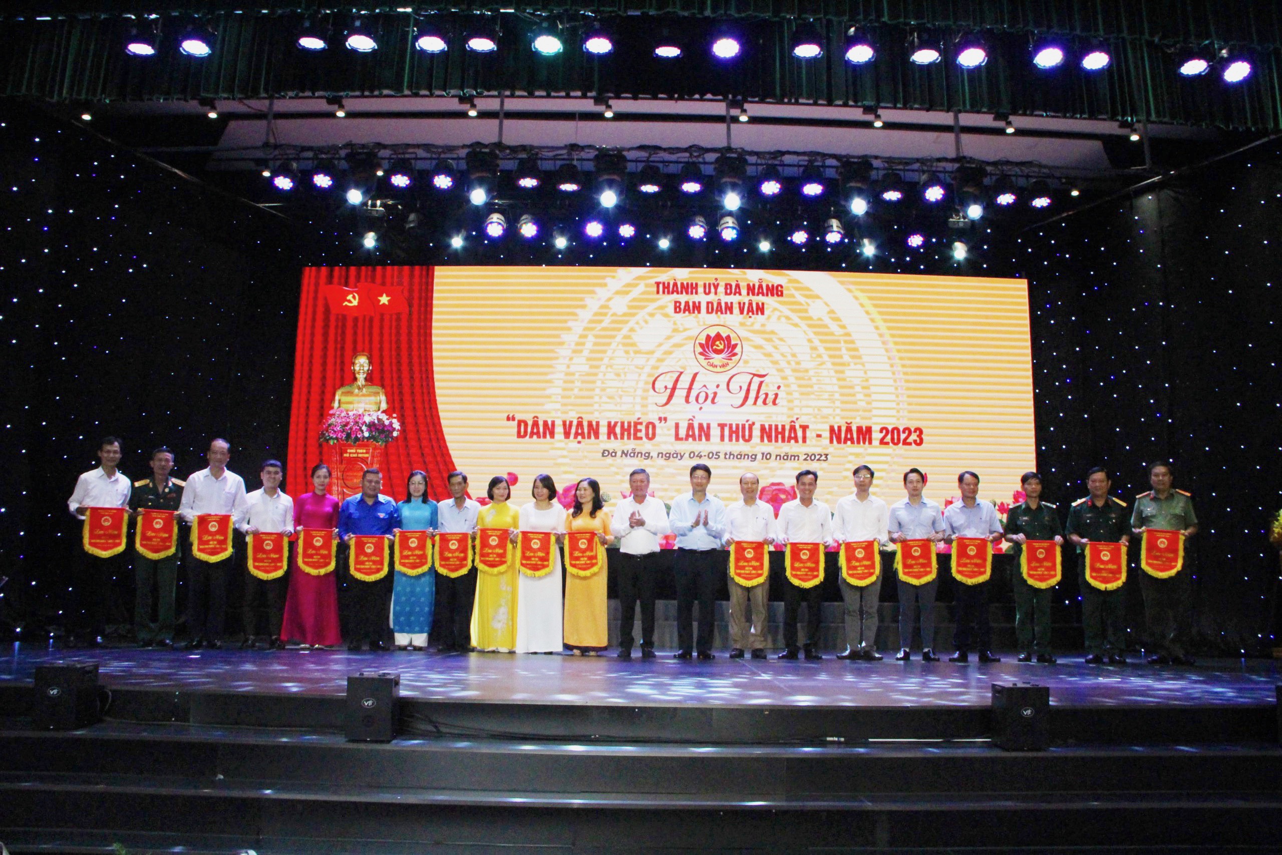 hoi thi dan van kheo lan 1 2023 2