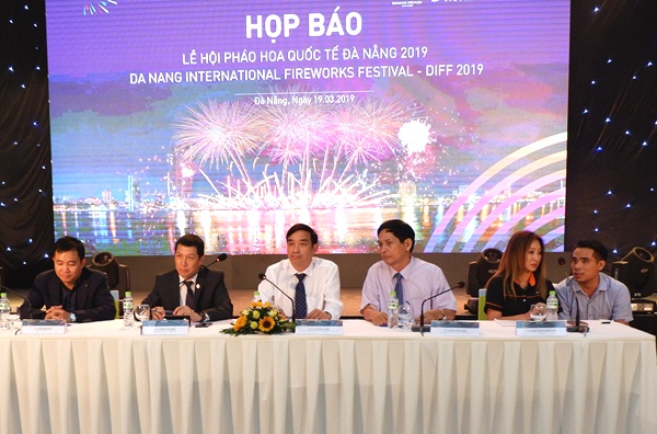 hop bao phao hoa 2019