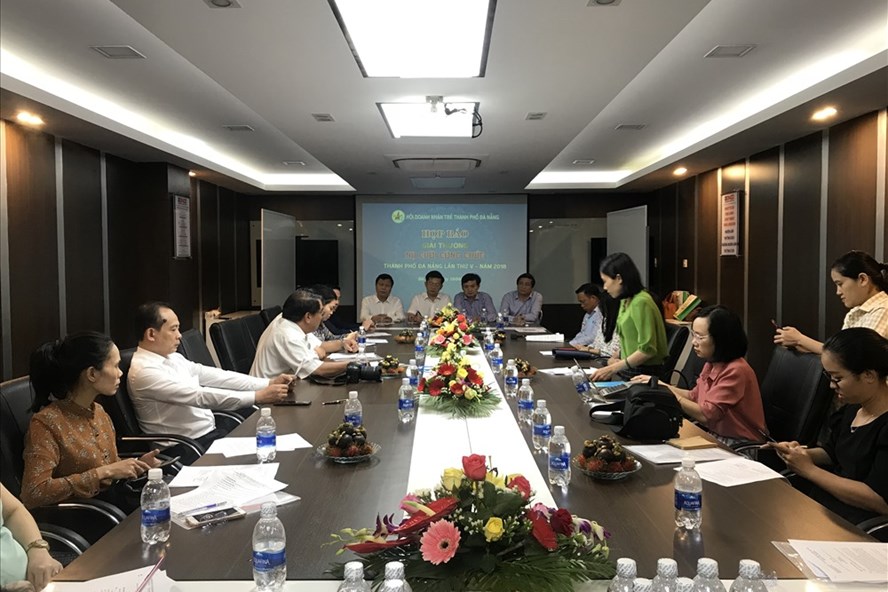 hop bao ve giai thuong nu cuoi da nang