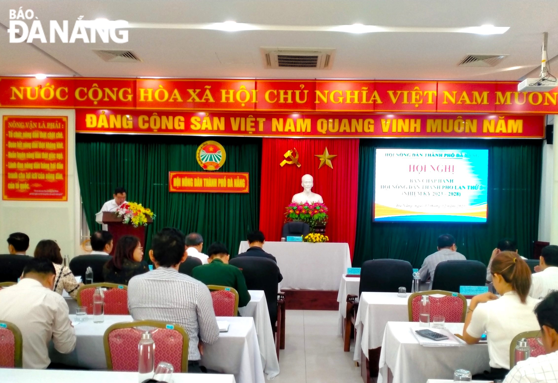 hop bch lan 2 hoi nong dan
